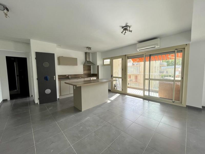 Appartement - 63 m² - 2 pièces