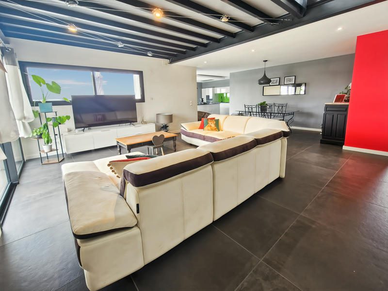 Maison - 175 m² - 6 pièces