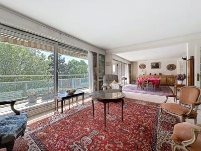 Appartement - 161 m² - 5 pièces