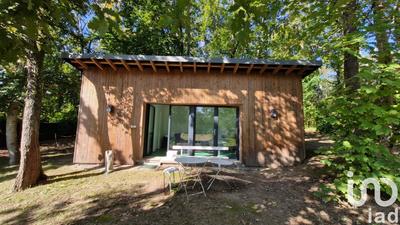 Maison - 270 m² - 9 pièces