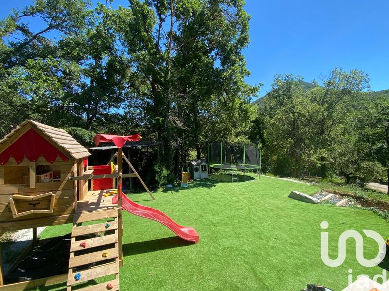 Maison - 158 m² - 5 pièces