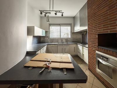 Appartement - 171 m² - 5 pièces