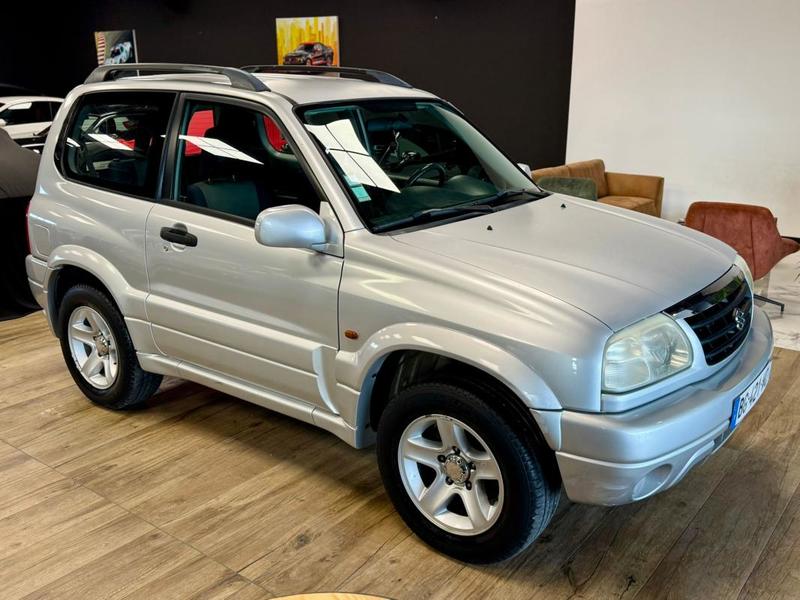 Suzuki Grand Vitara 1.6 Standard 94ch 3p Bvm5