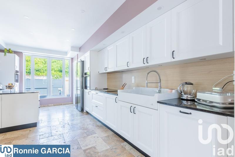 Maison - 171 m² - 6 pièces