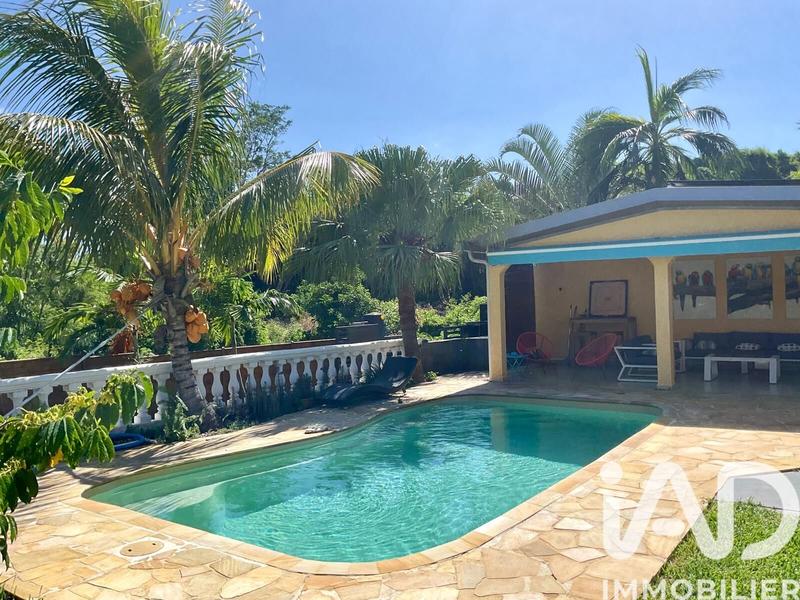 Maison - 136 m² - 5 pièces