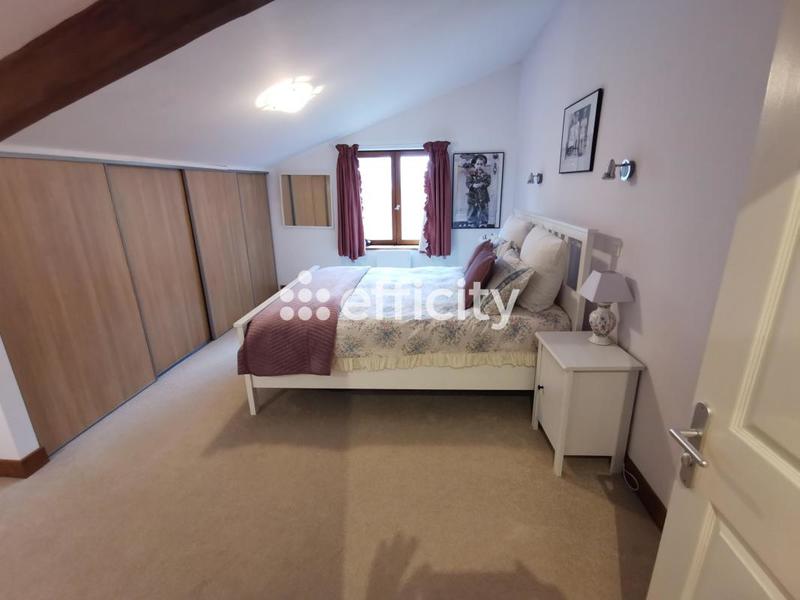 Maison - 290 m² - 11 pièces