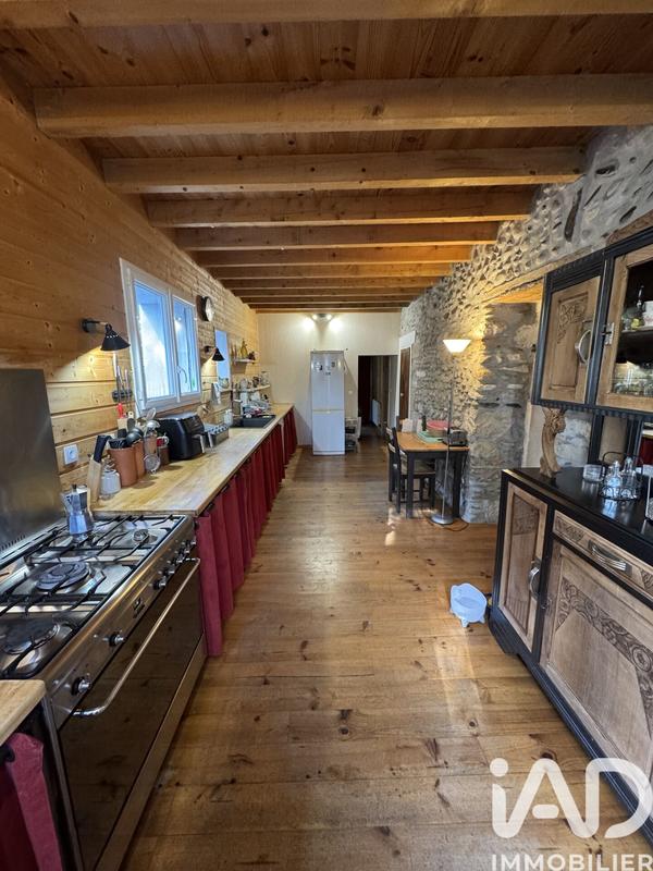 Maison - 190 m² - 6 pièces