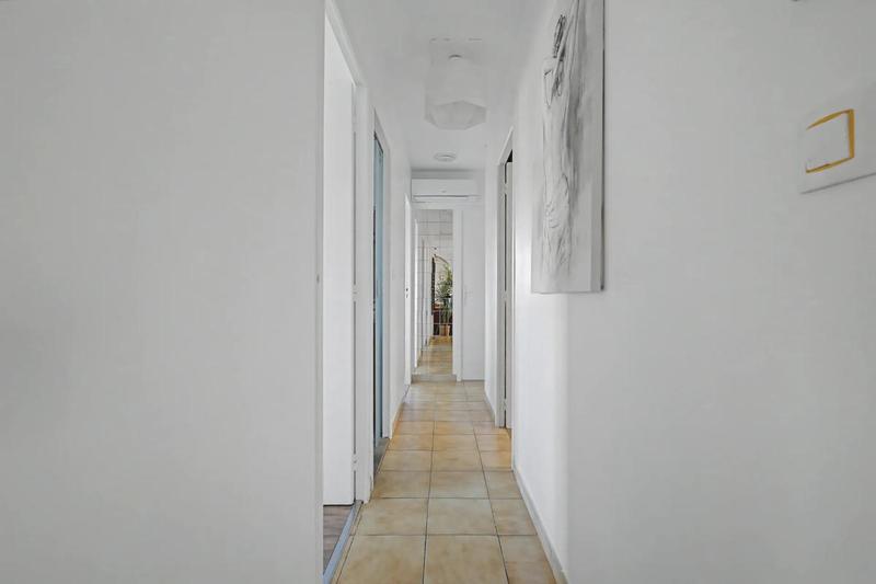 Maison - 104 m² - 6 pièces