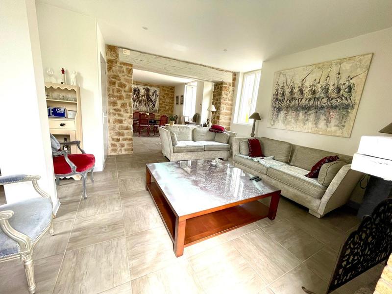 Maison ancienne - 235 m² - 11 pièces