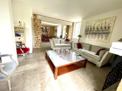 Maison ancienne - 235 m² - 11 pièces