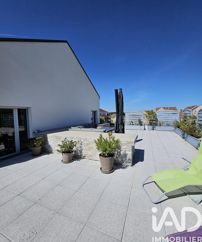 Appartement - 80 m² - 4 pièces