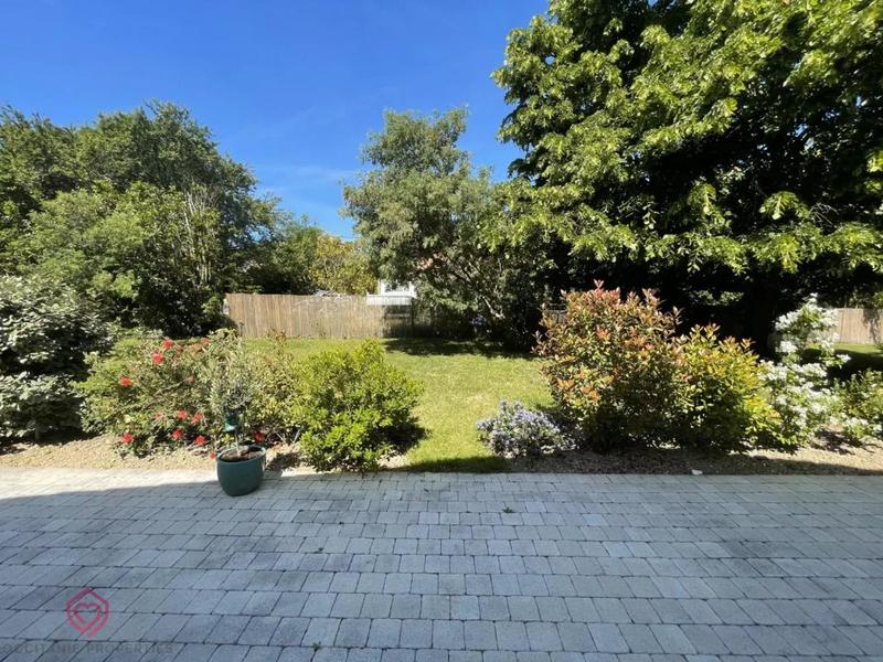 Maison - 163 m² - 8 pièces