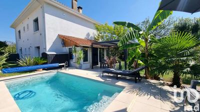 Maison - 108 m² - 6 pièces