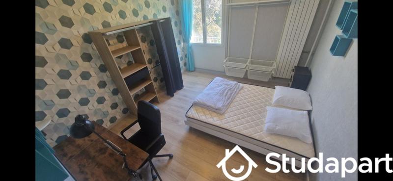 Chambre - 16 m² - 1 pièce