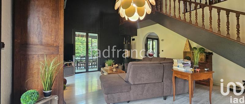 Maison - 167 m² - 6 pièces