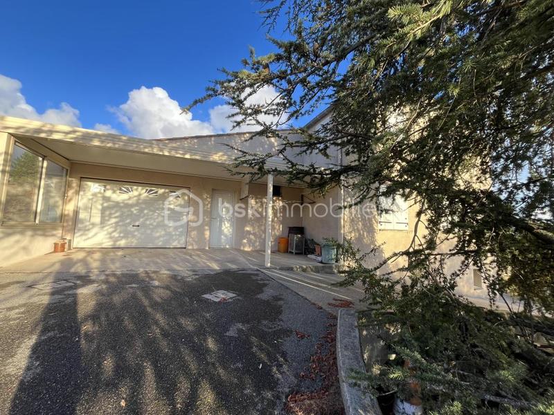 Maison - 143 m² - 4 pièces