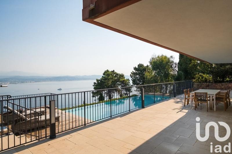 Maison - 175 m² - 9 pièces