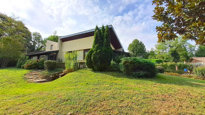 Maison - 180 m² - 5 pièces