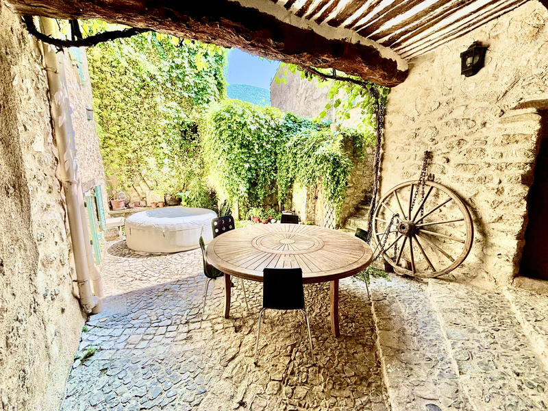 Maison de village - 189 m² - 7 pièces