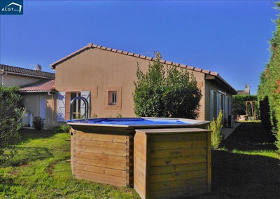 Maison - 92 m² - 4 pièces