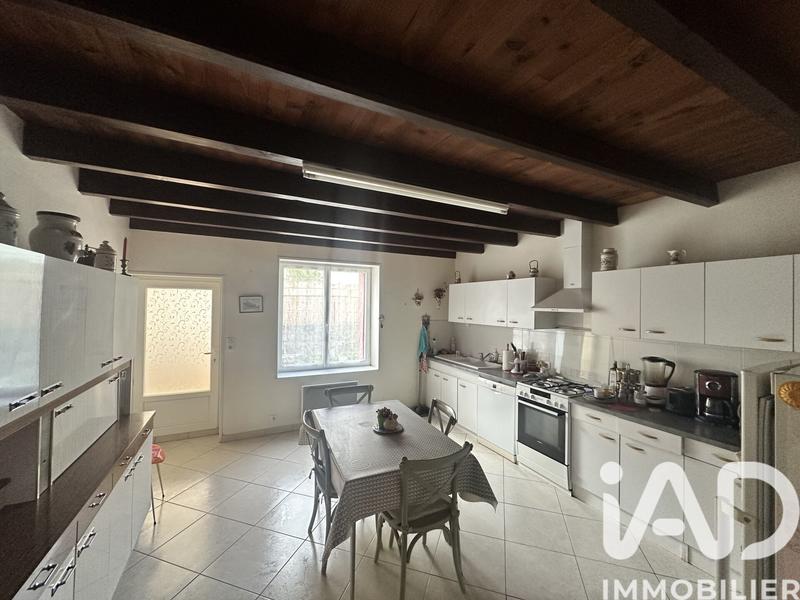 Maison - 200 m² - 8 pièces