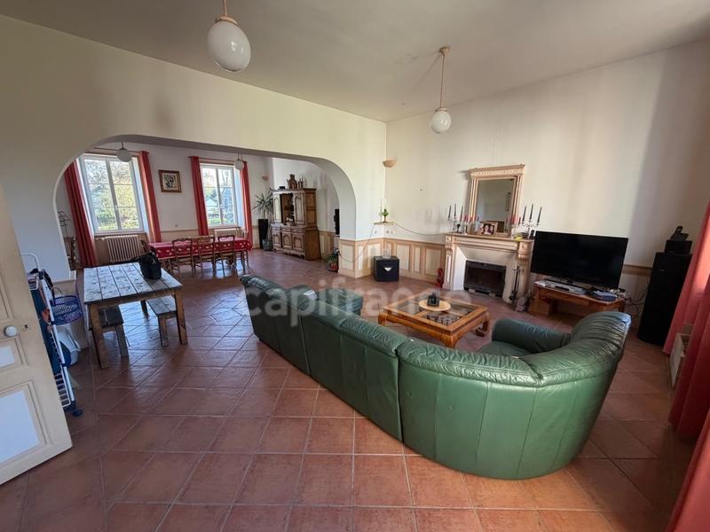 Maison de maîtres - 416 m² - 13 pièces