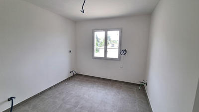 Villa - 90 m² - 4 pièces