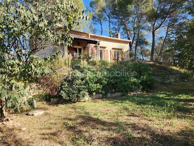 Villa - 90 m² - 5 pièces
