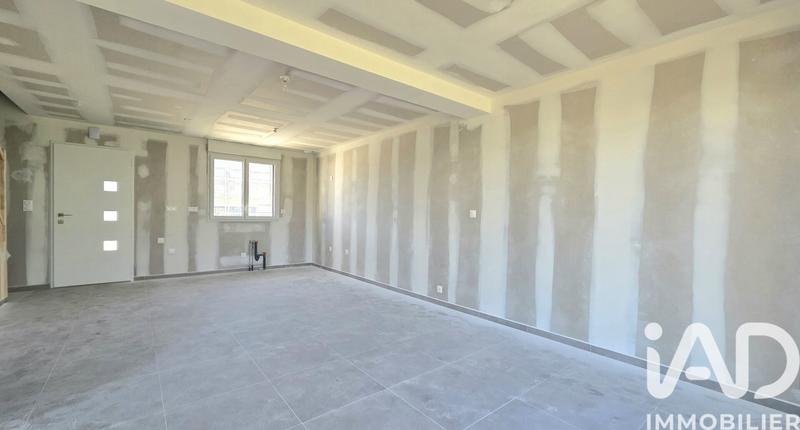 Maison - 108 m² - 4 pièces