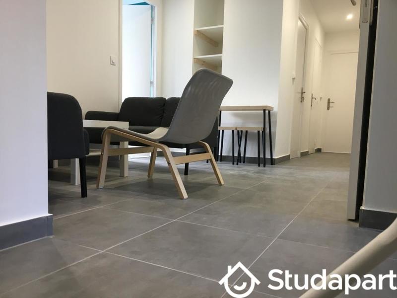 Chambre - 10 m² - 1 pièce