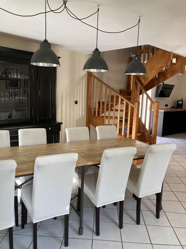 Maison - 208 m² - 8 pièces