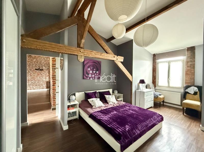 Maison - 218 m² - 8 pièces