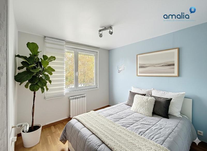 Maison - 204 m² - 7 pièces