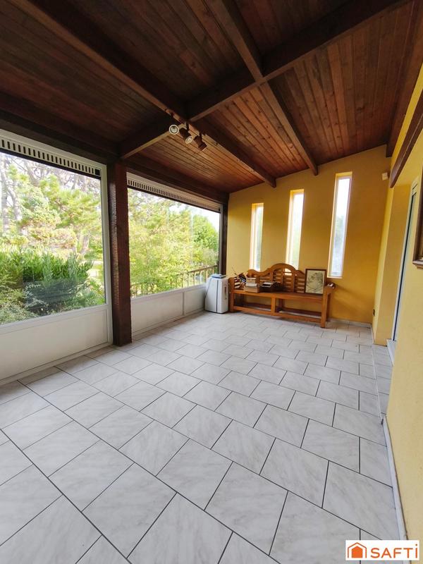 Maison - 180 m² - 7 pièces