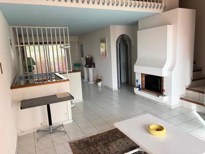 Maison - 133 m² - 6 pièces