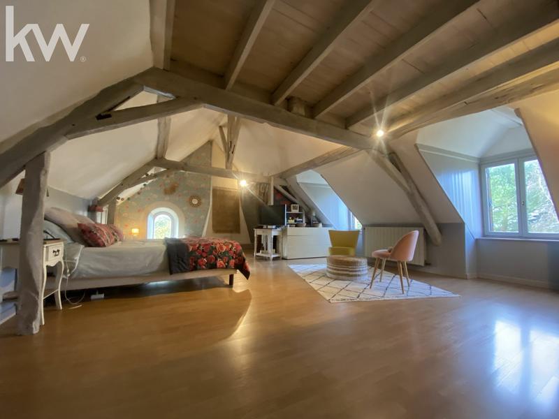 Maison - 224 m² - 6 pièces