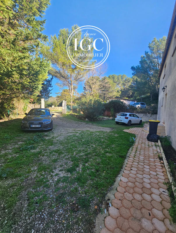 Appartement - 115 m² - 4 pièces