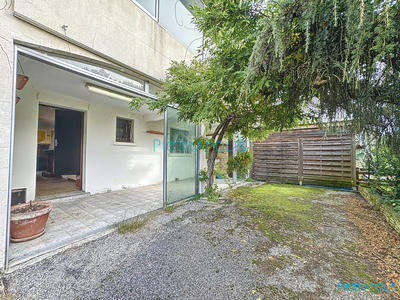 Appartement - 100 m² - 3 pièces