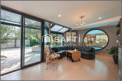 Maison - 264 m² - 7 pièces