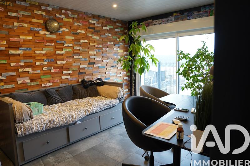 Maison - 185 m² - 7 pièces