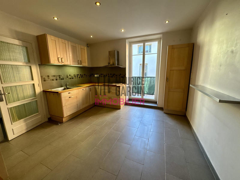 Appartement - 105 m² - 3 pièces