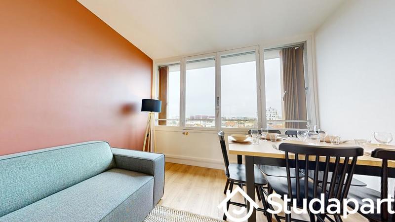 Chambre - 9 m² - 1 pièce