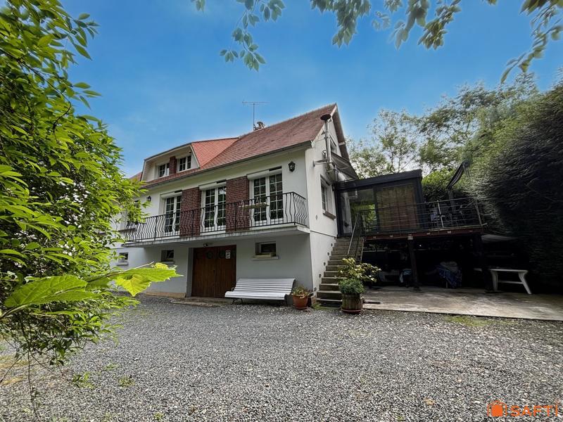 Maison - 159 m² - 7 pièces