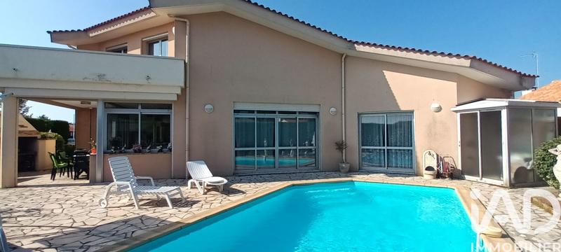 Maison de maîtres - 180 m² - 6 pièces