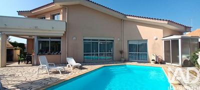 Maison de maîtres - 180 m² - 6 pièces