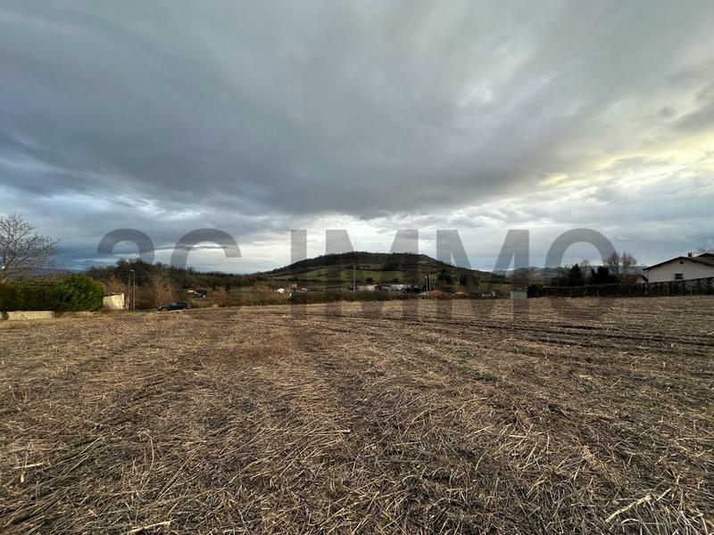 Terrain constructible - 1 093 m²