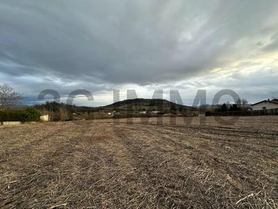 Terrain constructible - 1 093 m²