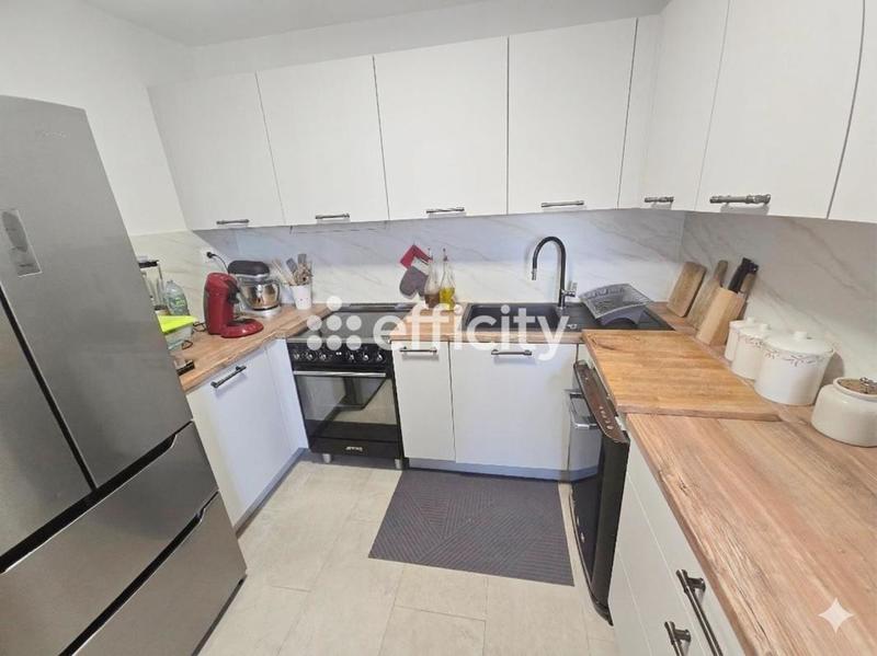 Appartement - 90 m² - 3 pièces