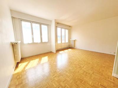 Appartement - 60 m² - 2 pièces