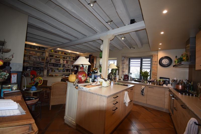 Maison - 203 m² - 7 pièces